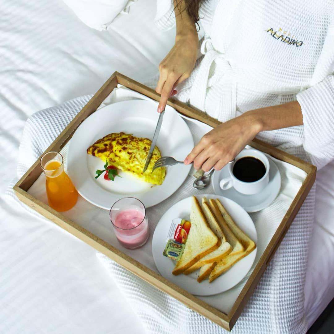 Hotel Aladino Santo Domingo Kültér fotó